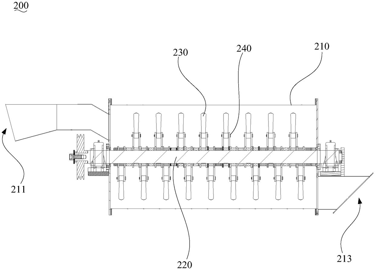 Tobacco recycling device and its waste smoke crushing mechanism