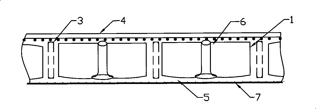 Cast-in-situ hollow floor for storing and recycling heat energy