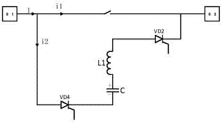 Mixed type circuit breaker with bidirectional disconnecting function and on-off method therefor