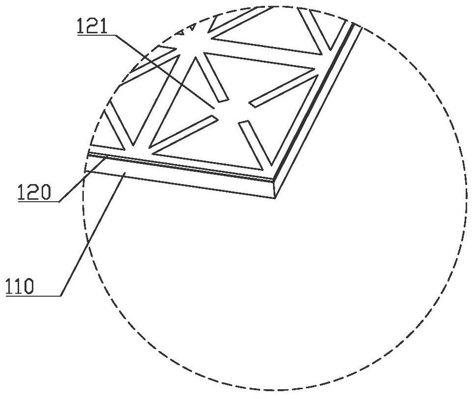 Frequency-selective antenna housing and antenna