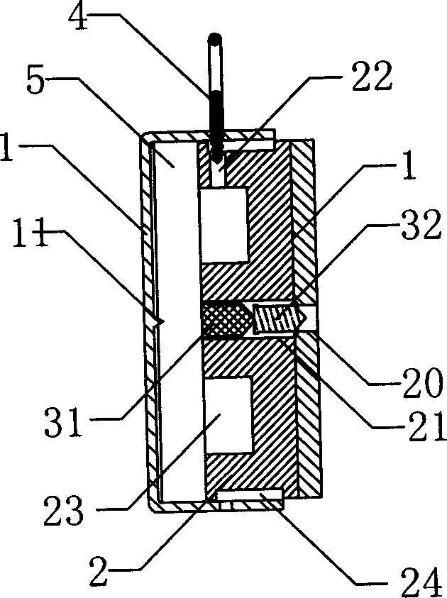 Glass smashing device for emergent escape