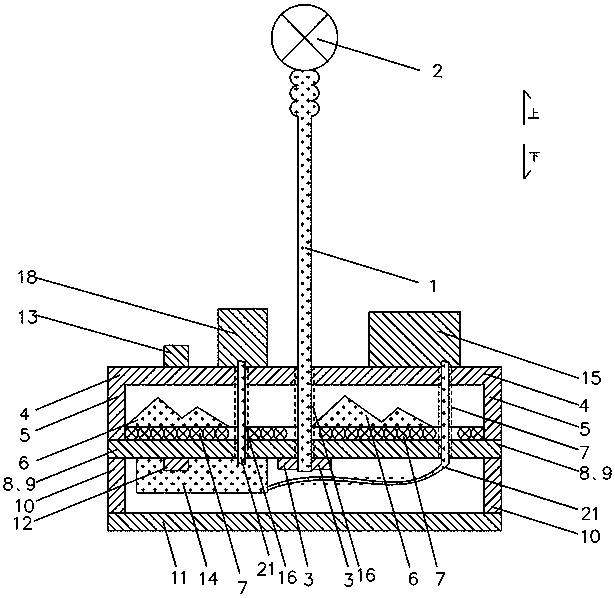 Multilayered table lamp base provided with devices of three-dimensional ornament and lamp