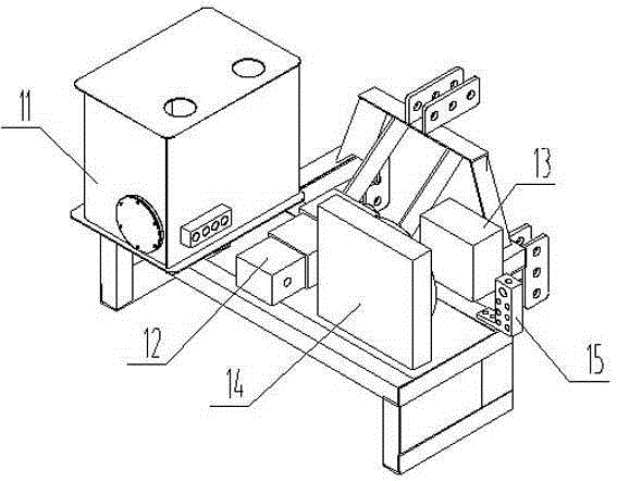 Cassava straw smashing and returning machine