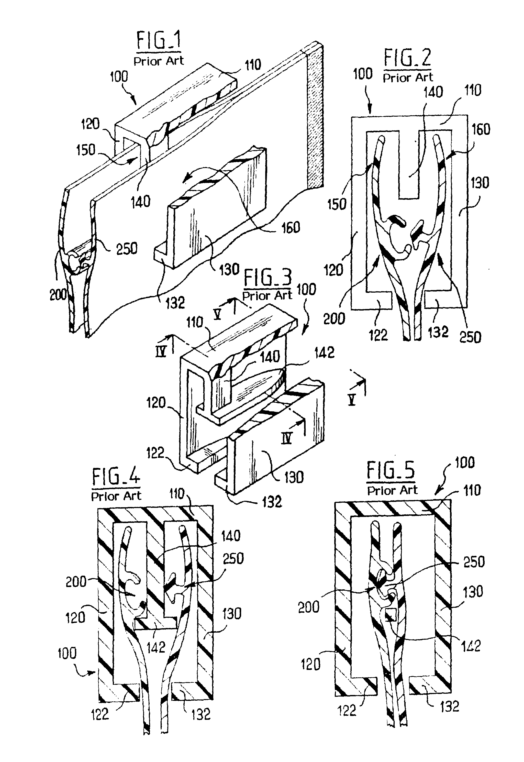 Closure kit for a bag comprising means preventing a cursor from being torn off and fitted bag