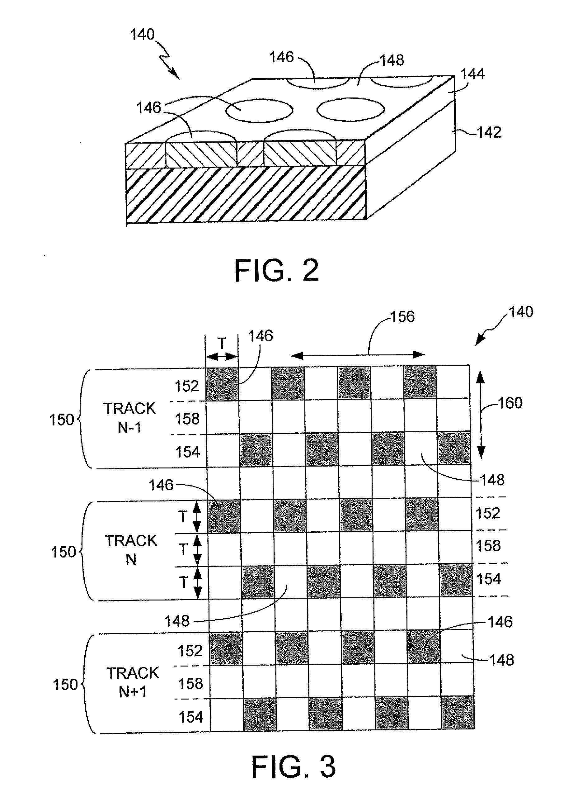 Null servo pattern for bit-patterned media