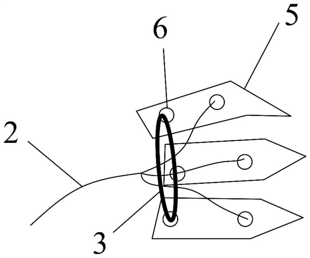 Device and method for filling open-air large-diameter blast hole with emulsion explosive