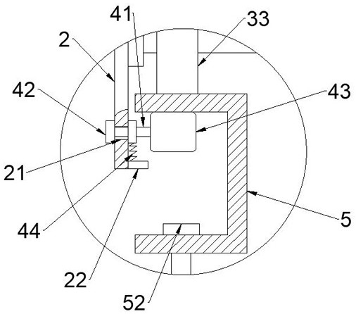 A kind of rolling equipment for trench construction