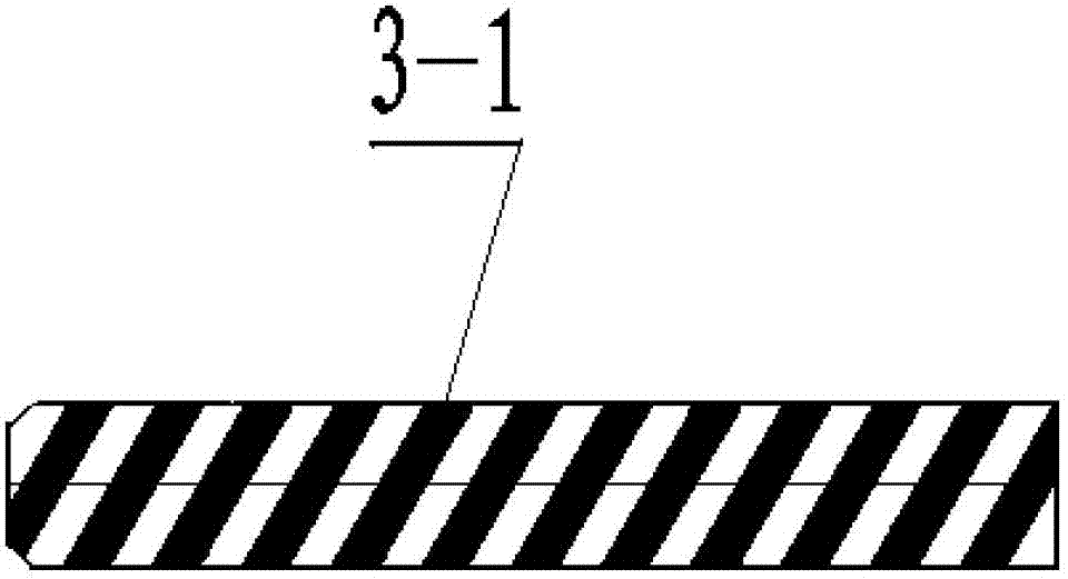 Explosion-field shock wave overpressure filter