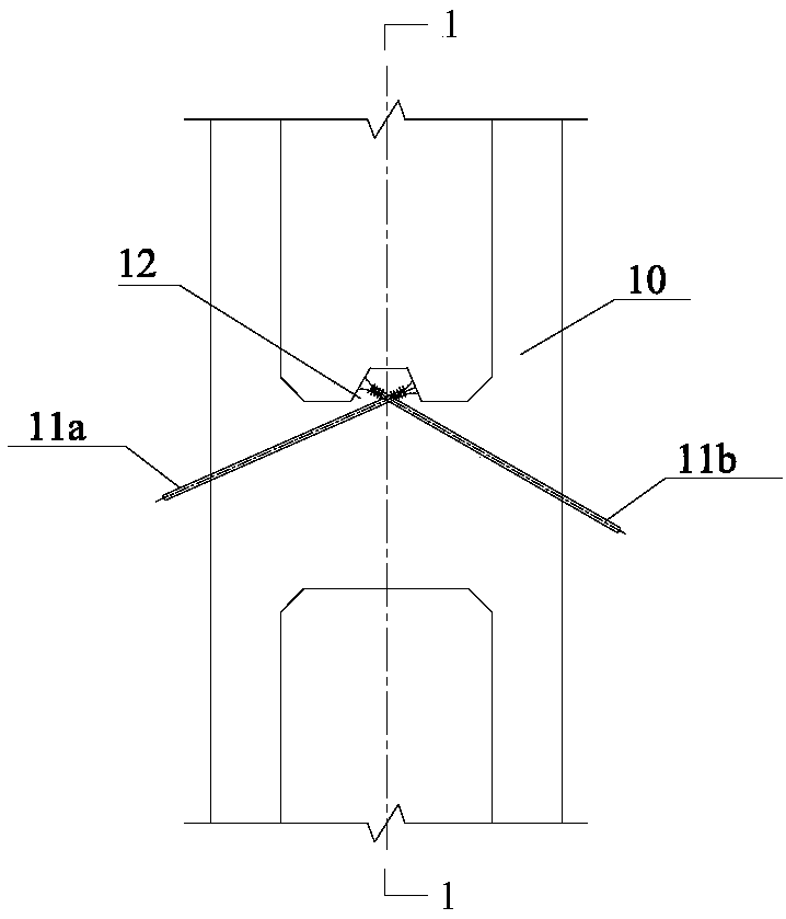 A self-balancing cable anchorage structure suitable for bridge piers and bridge towers