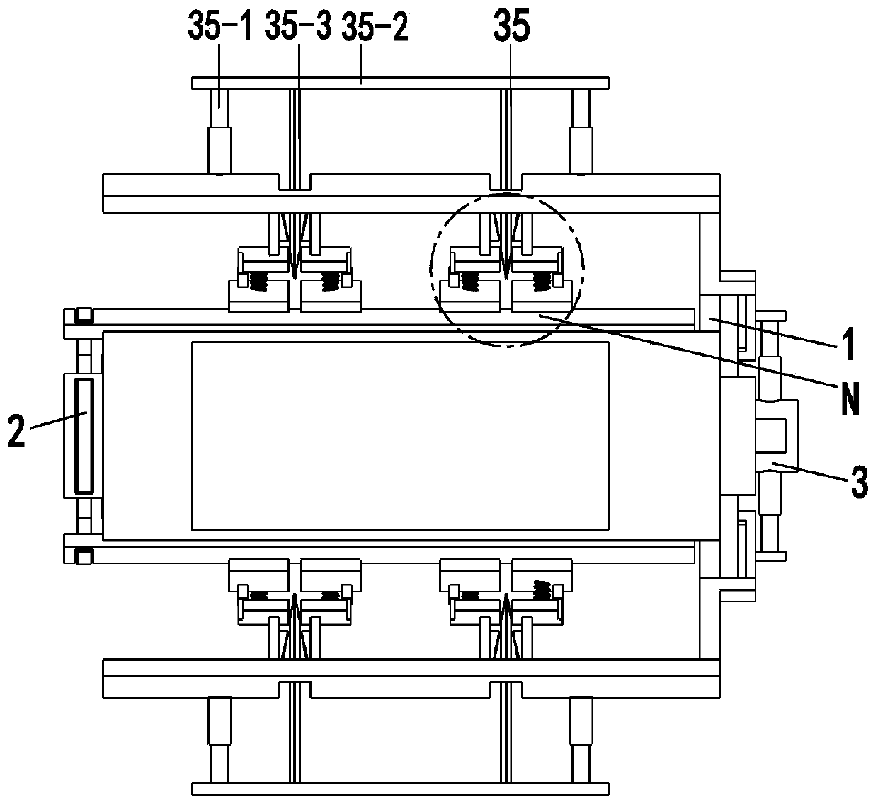 Efficient blister film slitting device and slitting method thereof