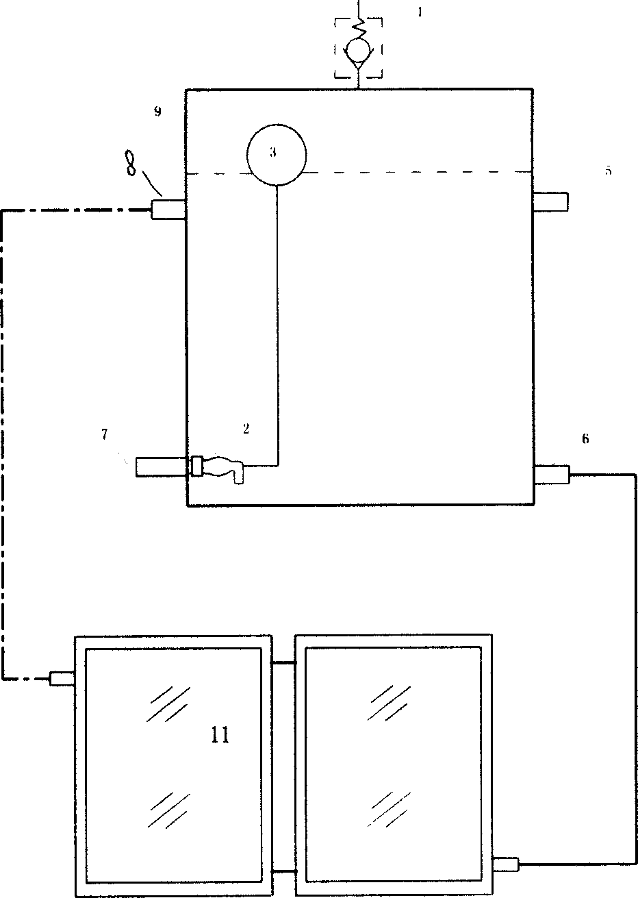 Constant-pressure water tank antifreezing solar water heater