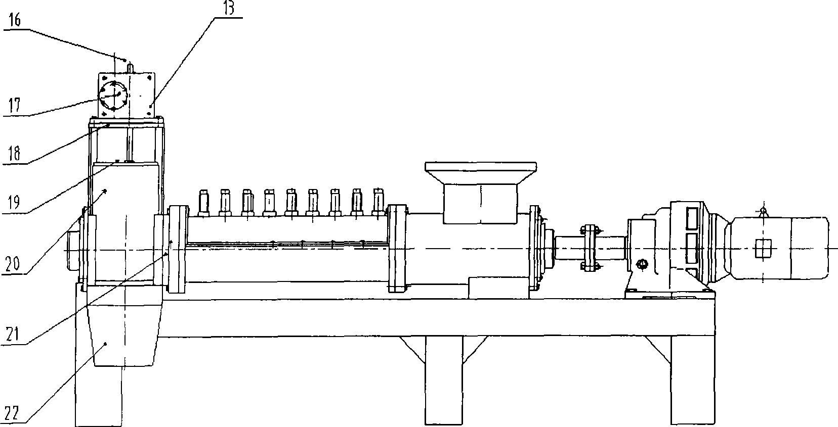 Mixing roll for treating fecal of livestock and poultry