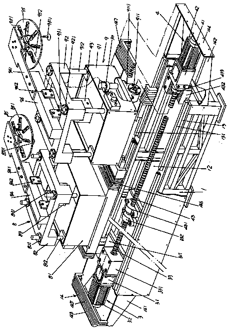 Disk saw blade feeding and receiving device of automatic reaming device for disk saw blade center hole