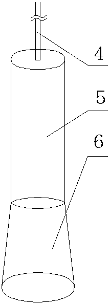 Self-expanding subsidizing device for oil well casing and subsidizing method thereof