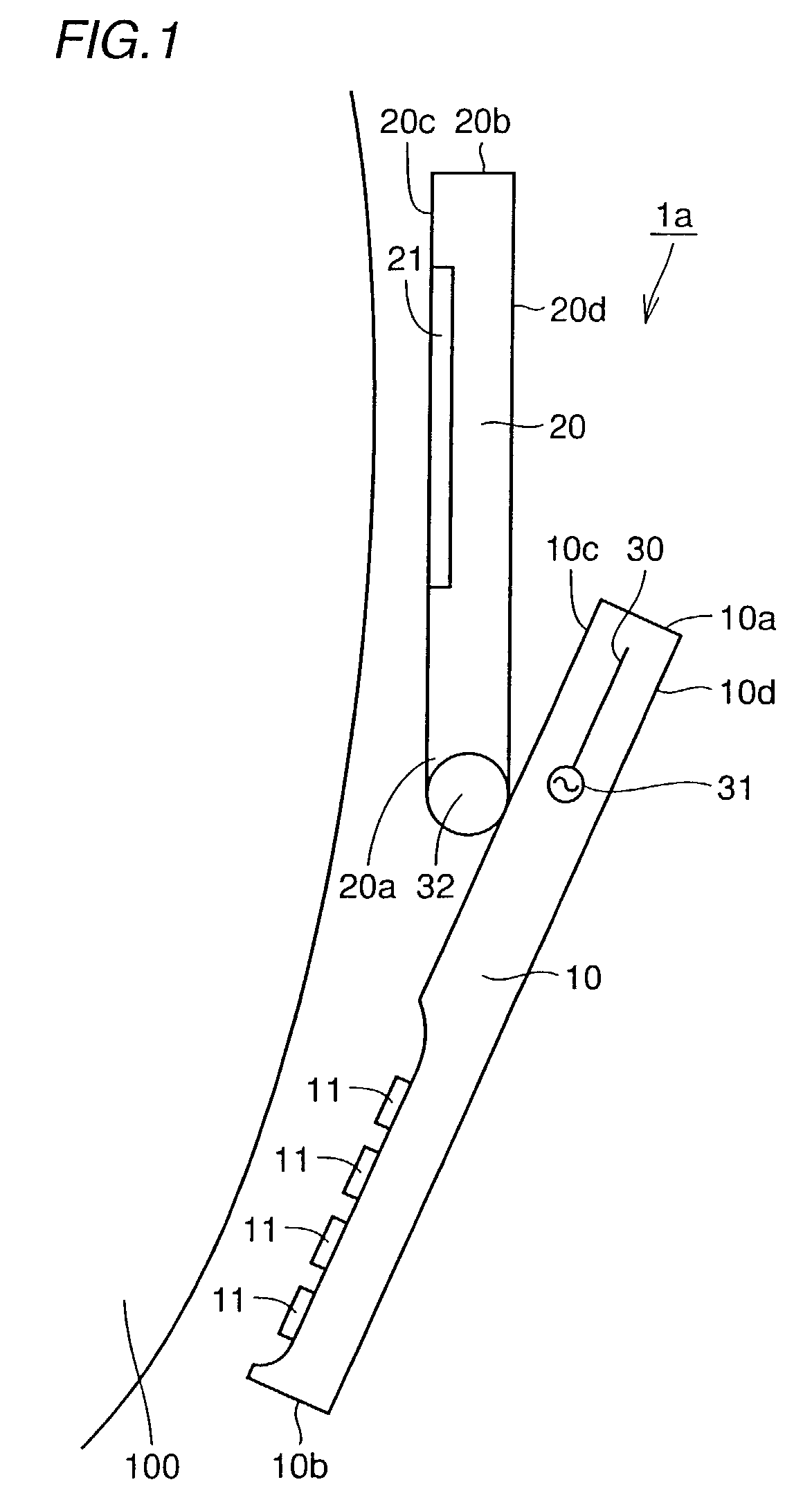 Mobile terminal including first and second housings and an antenna