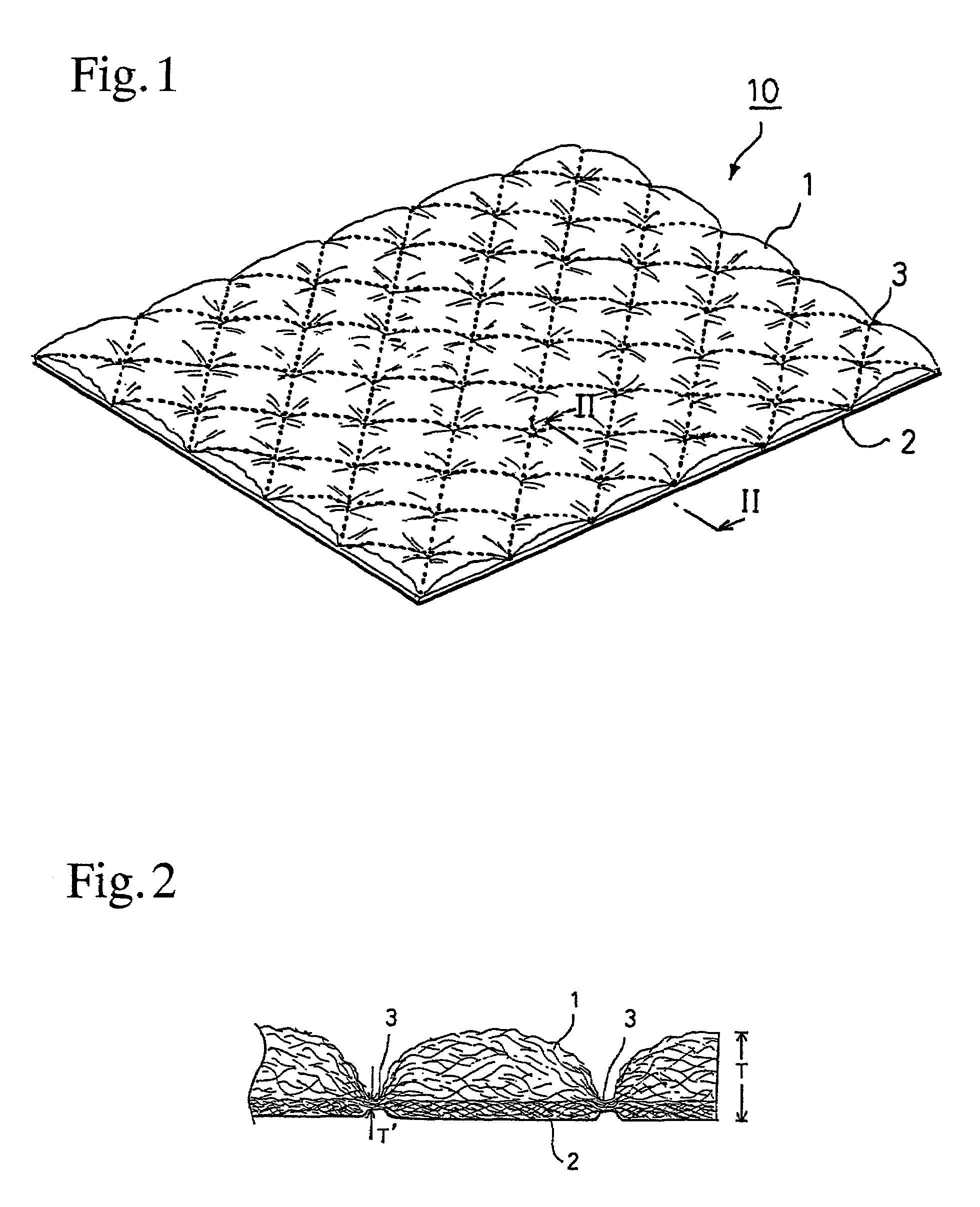 Bulky sheet material having three-dimensional protrusions