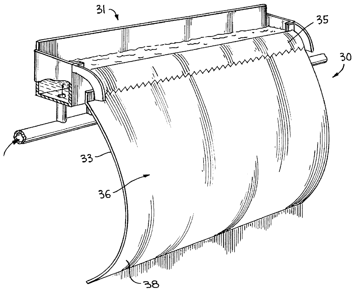 Dust-controlling apparatus, with a water curtain device, for a paper manufacturing machine