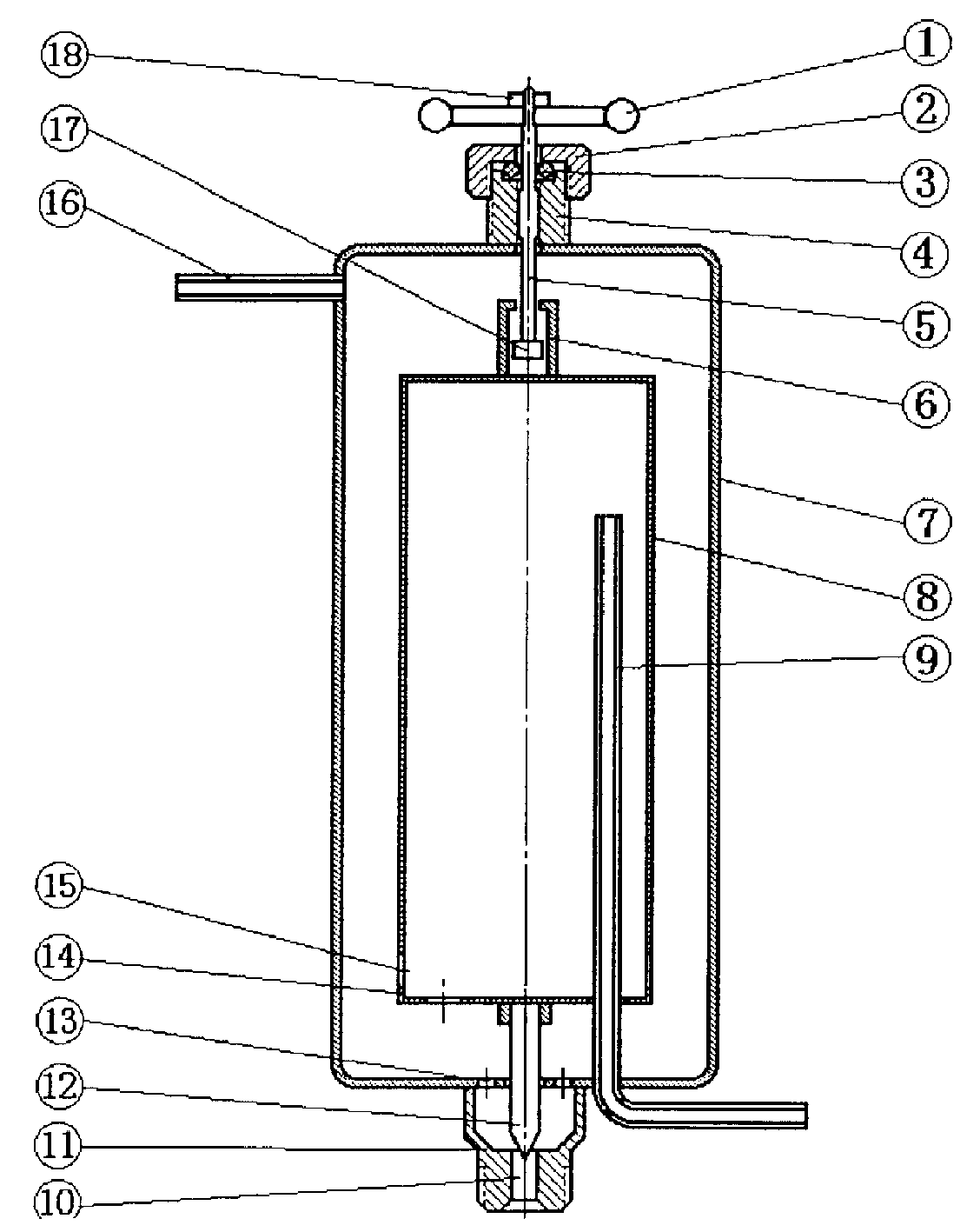 Integrated gas/liquid separating device with automatically controlled liquid level