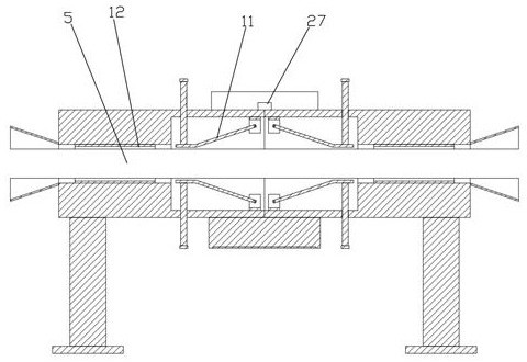 A fast cable connector for electric power construction