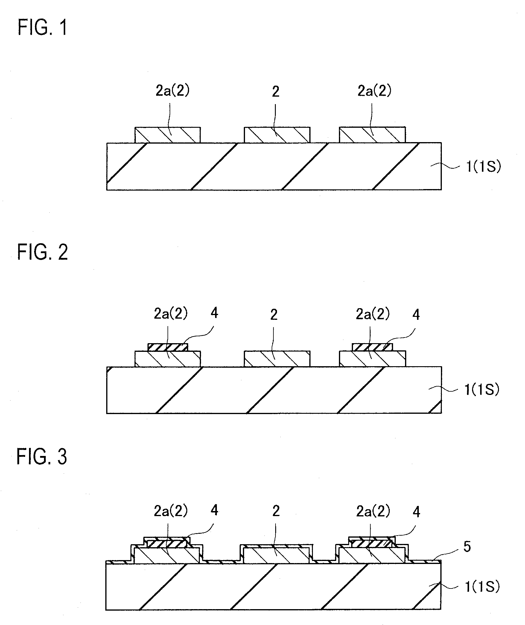 Method of manufacturing a semiconductor package and semiconductor package having an electrode pad with a small pitch