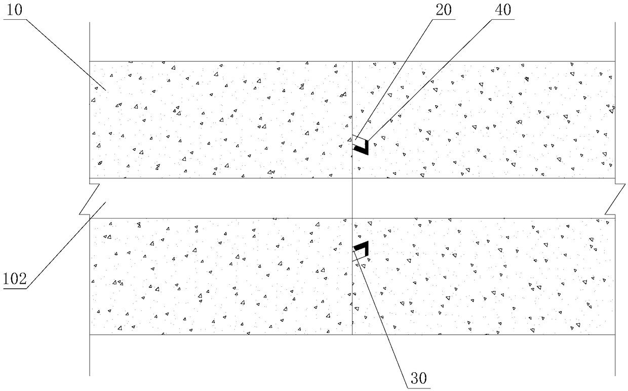 Sealing structure and method of in-plane prestressed reinforcement channel of segmental beam splicing