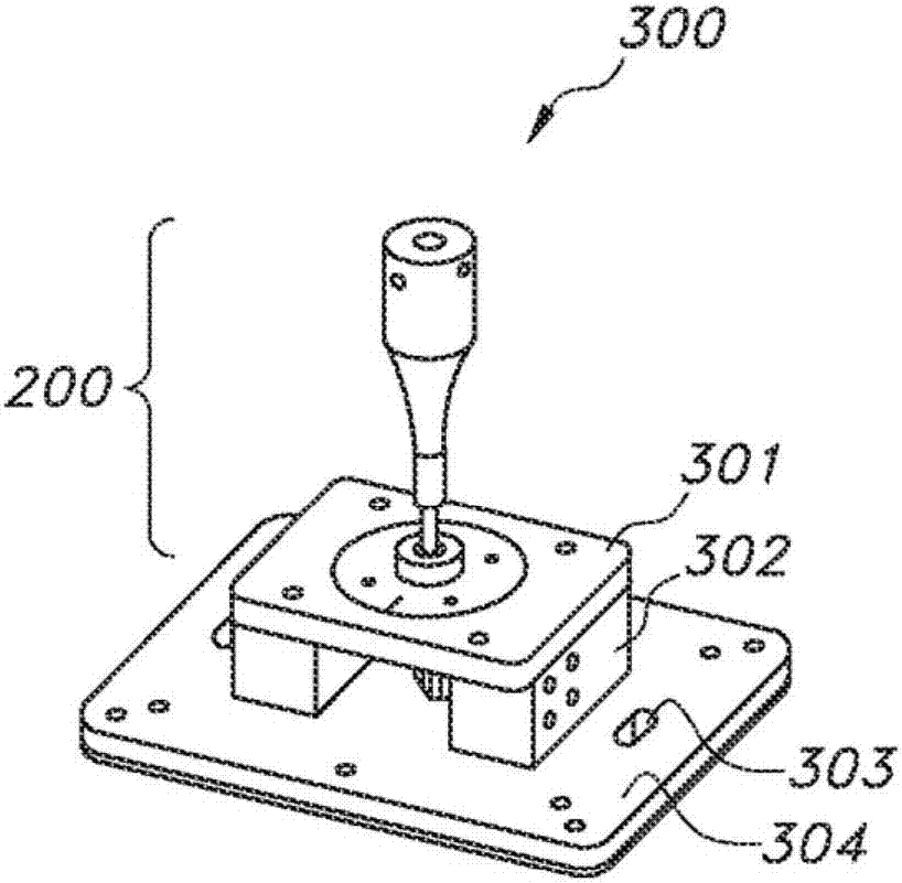 Suture having a restraining element at an end and method and use thereof