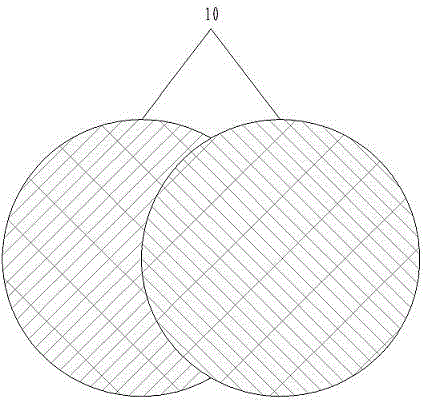 Dividing type agricultural material scattering device with high energy liquid detonation and scattering method