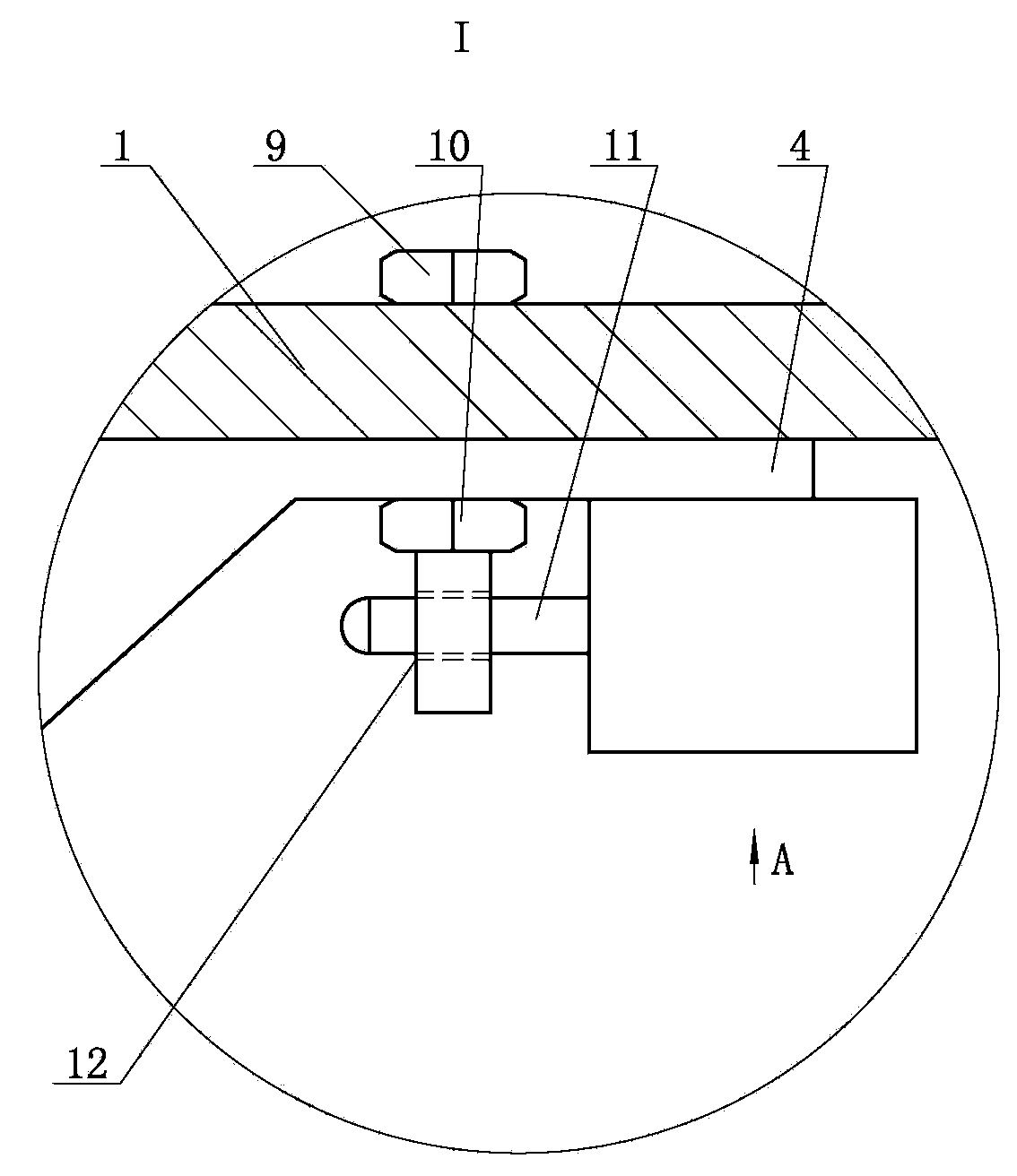 Hoist capable of moving universally