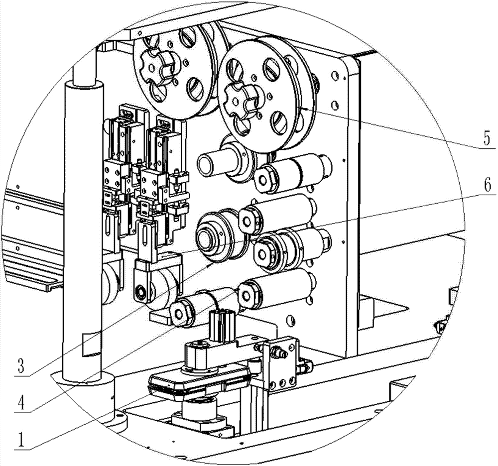 Automatic 3D film attaching device for mobile phone