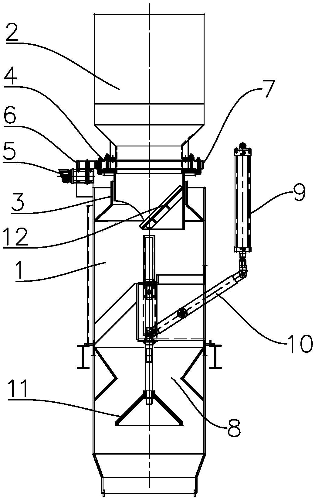 Rotating distributing hopper