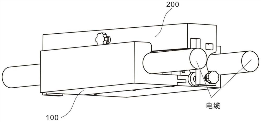 Cable hoop based on adjustable spacing