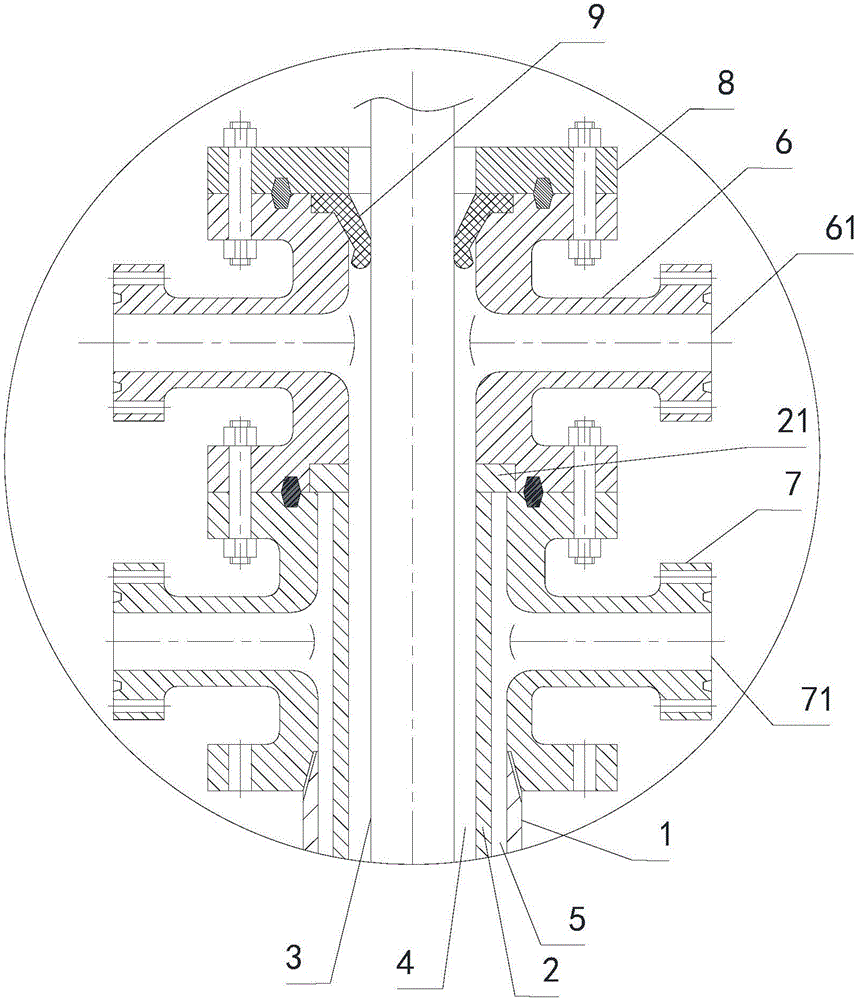 Continuous negative pressure sand washing device and system thereof