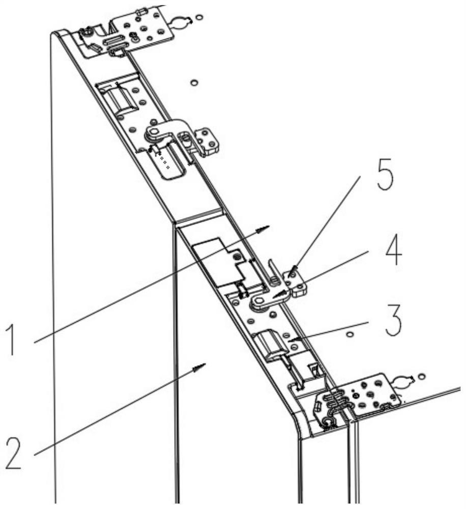 Door operating components and refrigerators