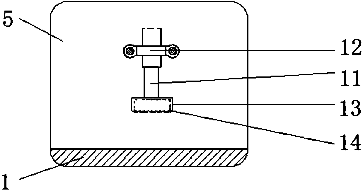 Leather cutting device capable of preventing edge curling