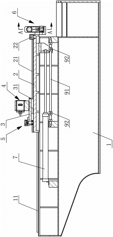 Automatic cutter conveying device of horizontal type broaching machine