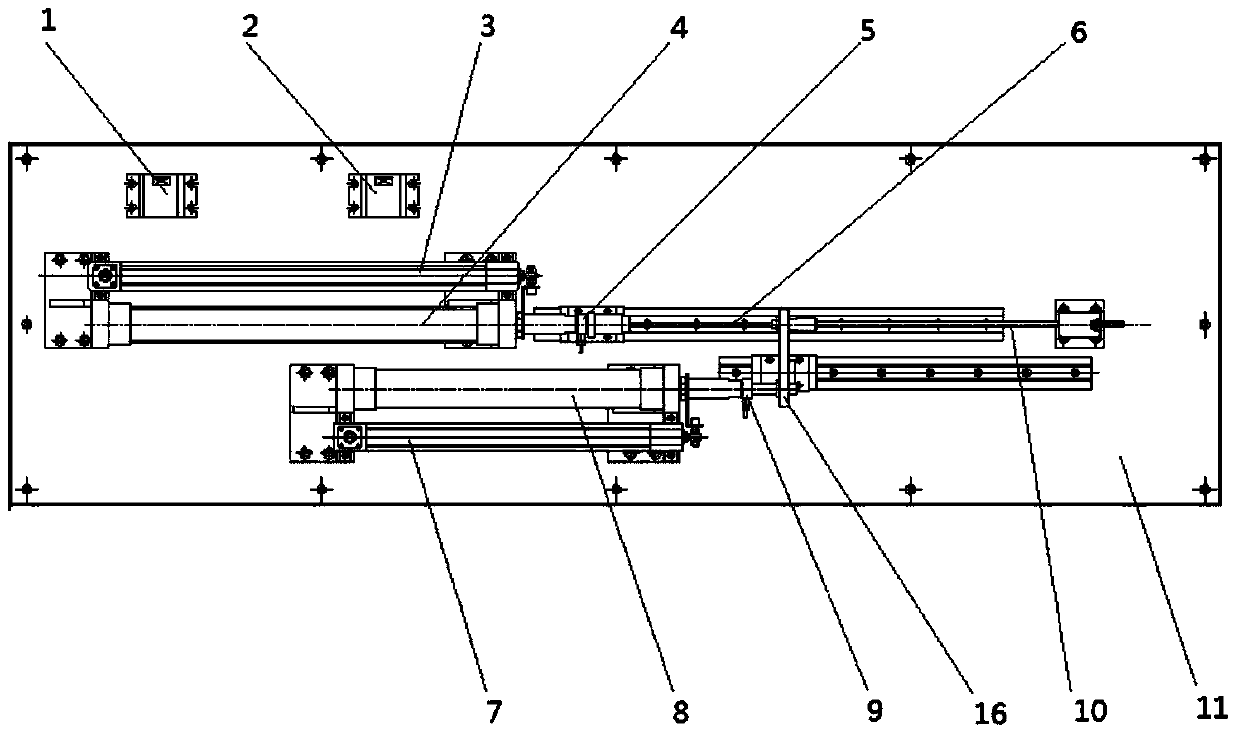 A fuel rod automatic compression spring device