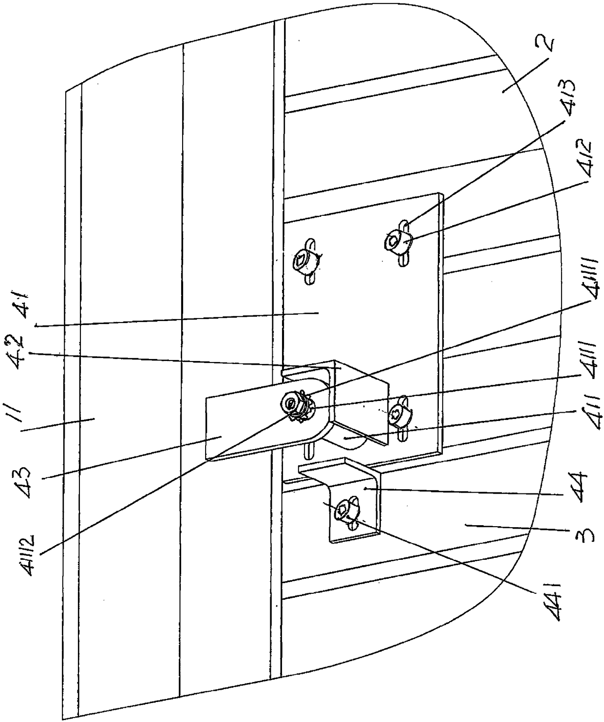 Escalator overturning-preventing floor plate