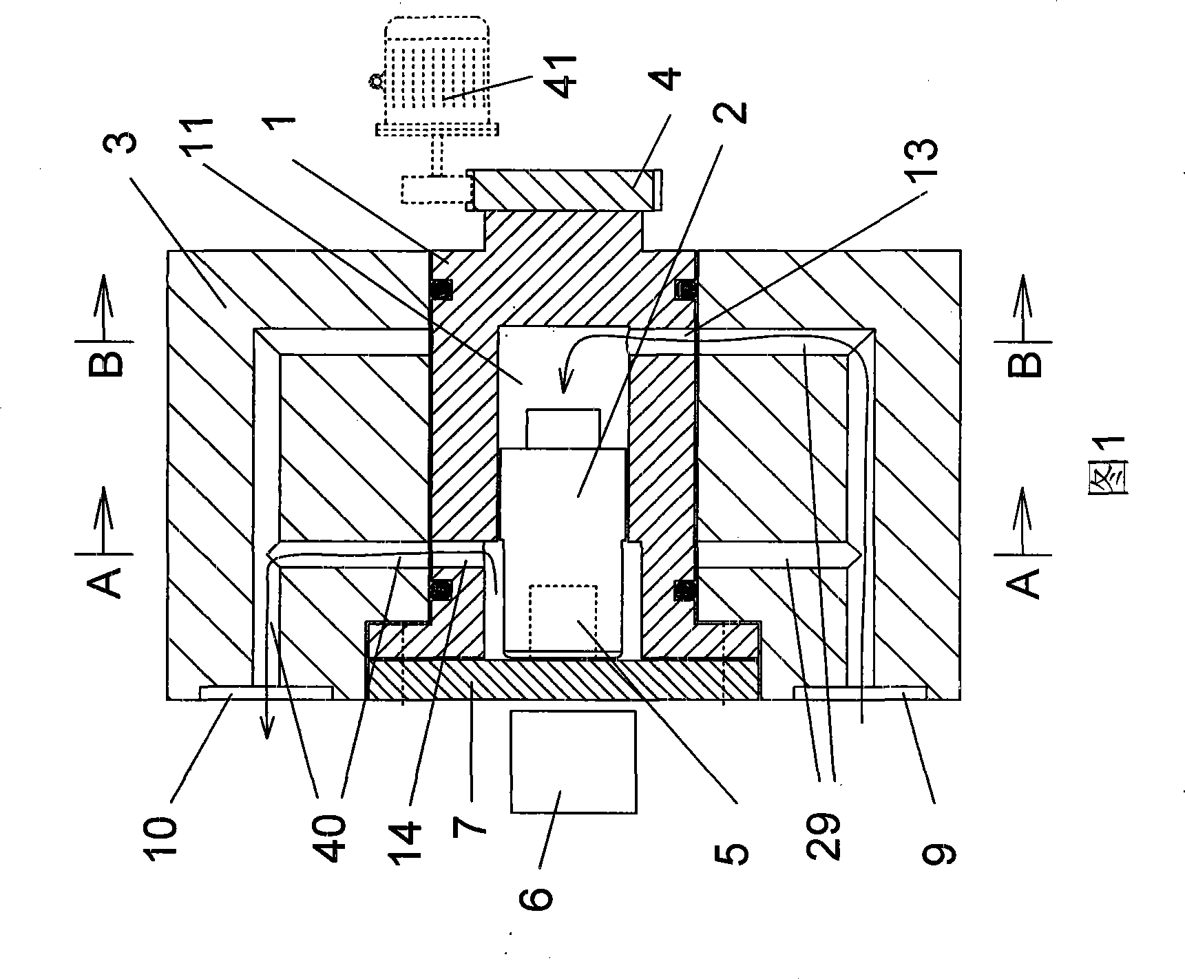 Fluid distributing valve, distributing valve combination unit and distributing system using the distributing valve