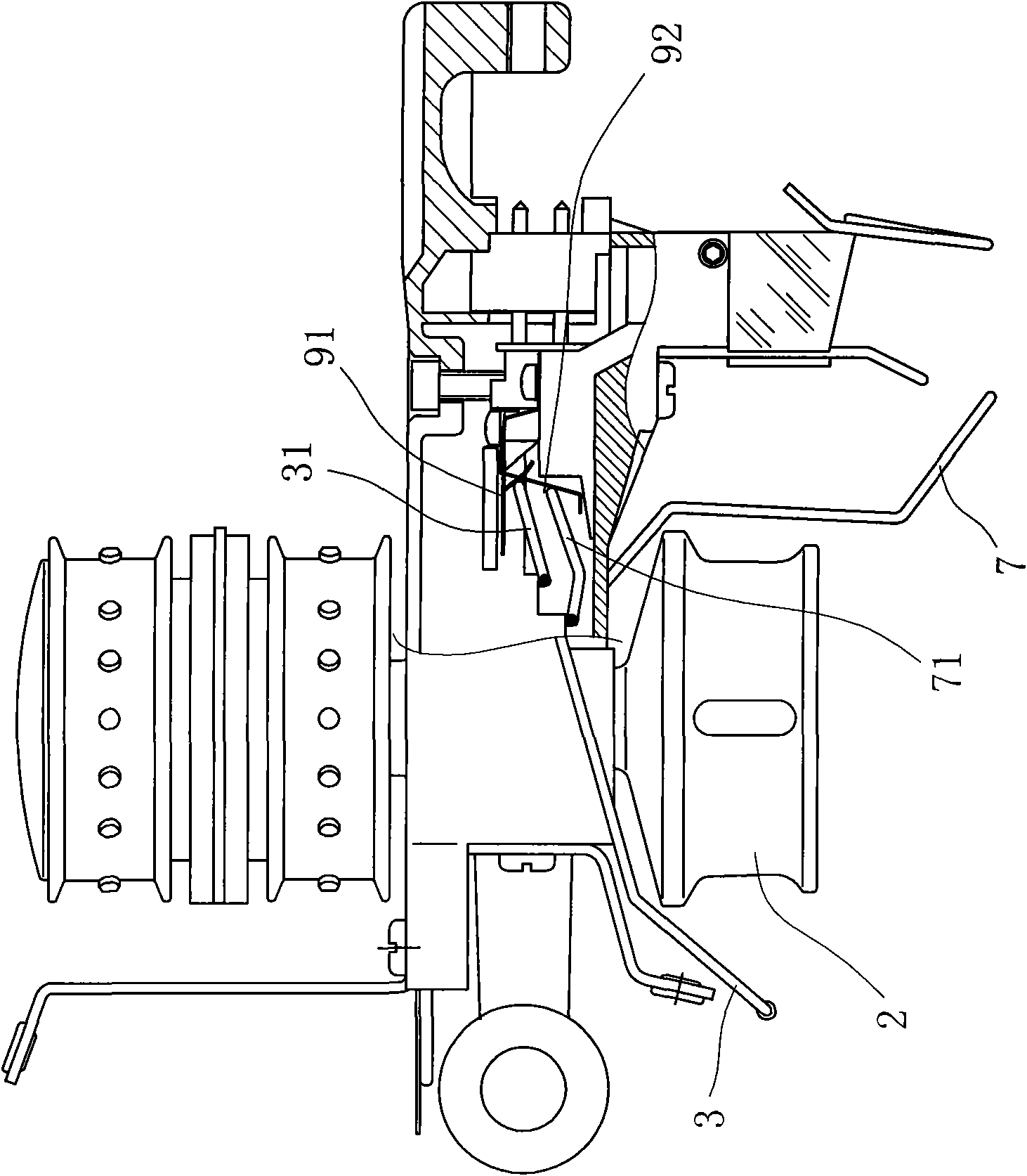 Broken yarn detecting circuit for yarn feeder