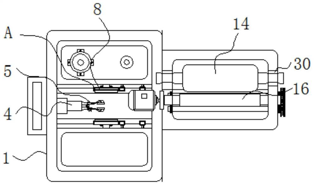 A liquid packaging machine with vacuum anti-rust and easy-to-change packaging mold