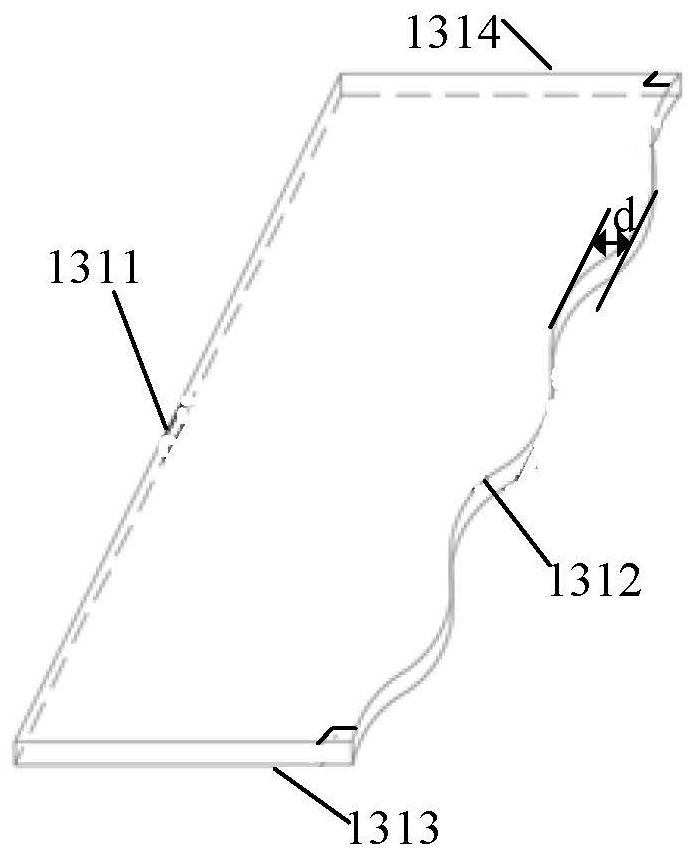 Imbricated assembly and production method of imbricated assembly