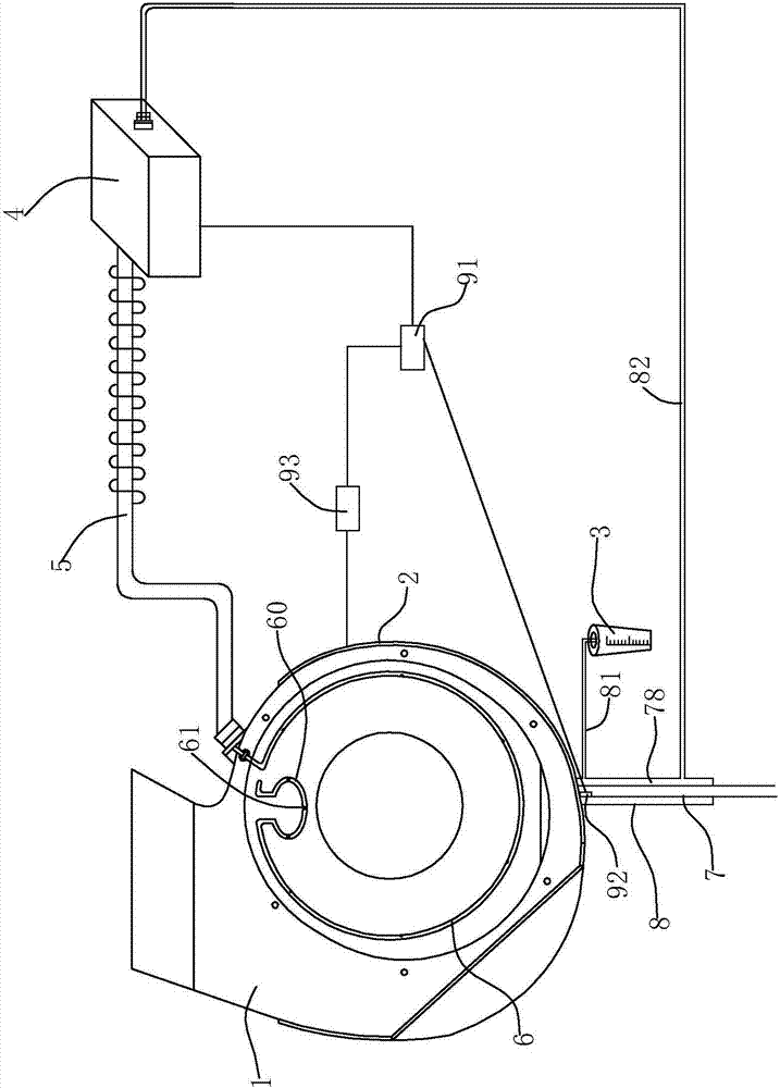 Anti-oil accumulation volute device and range hood applying same