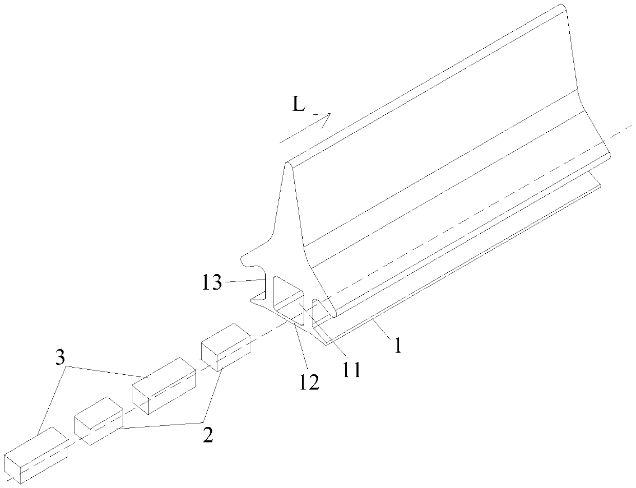 Permanent magnetic force based waterproof rubber strip