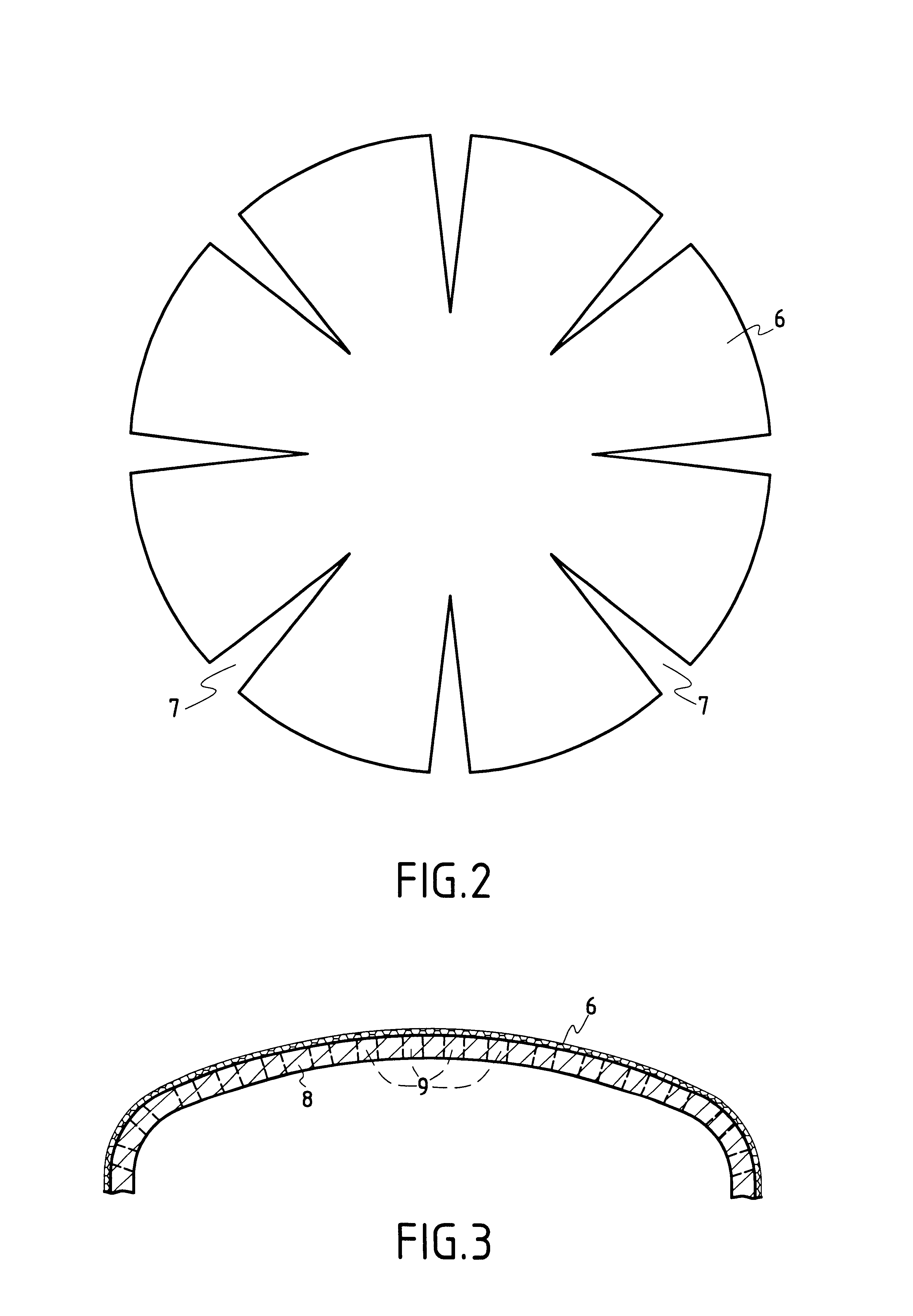 Protection for a carbon material, in particular C/C composite, bowl that is to receive a crucible, such as a silica crucible for drawing silicon