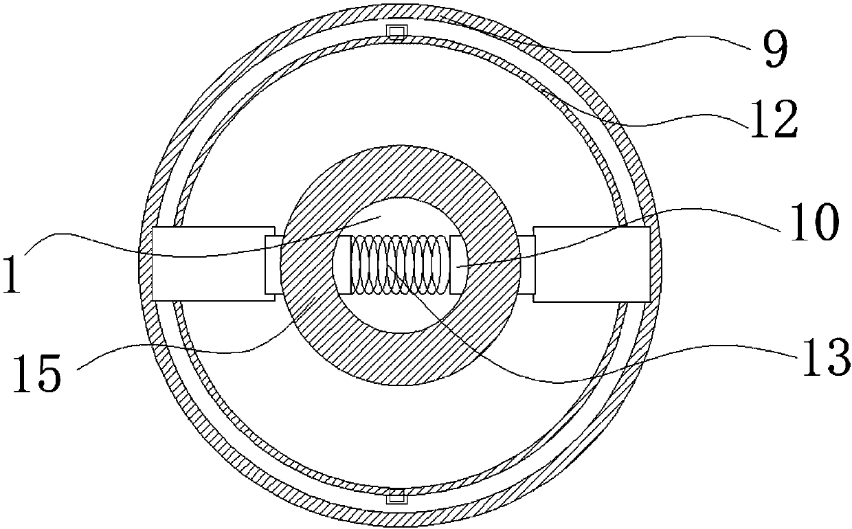 Squeezing juicer with selectively-synchronous cutting and juicing