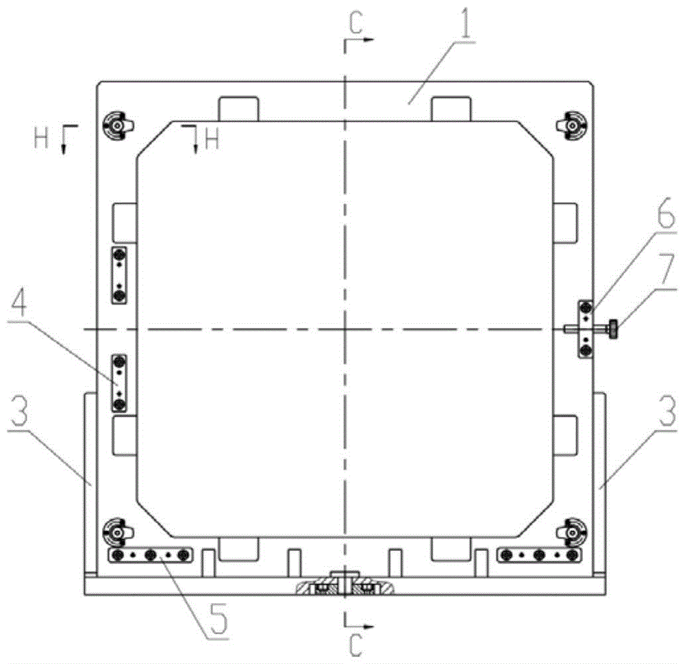 A Quick Clamping Device for Large Diameter Ultra-thin Plate