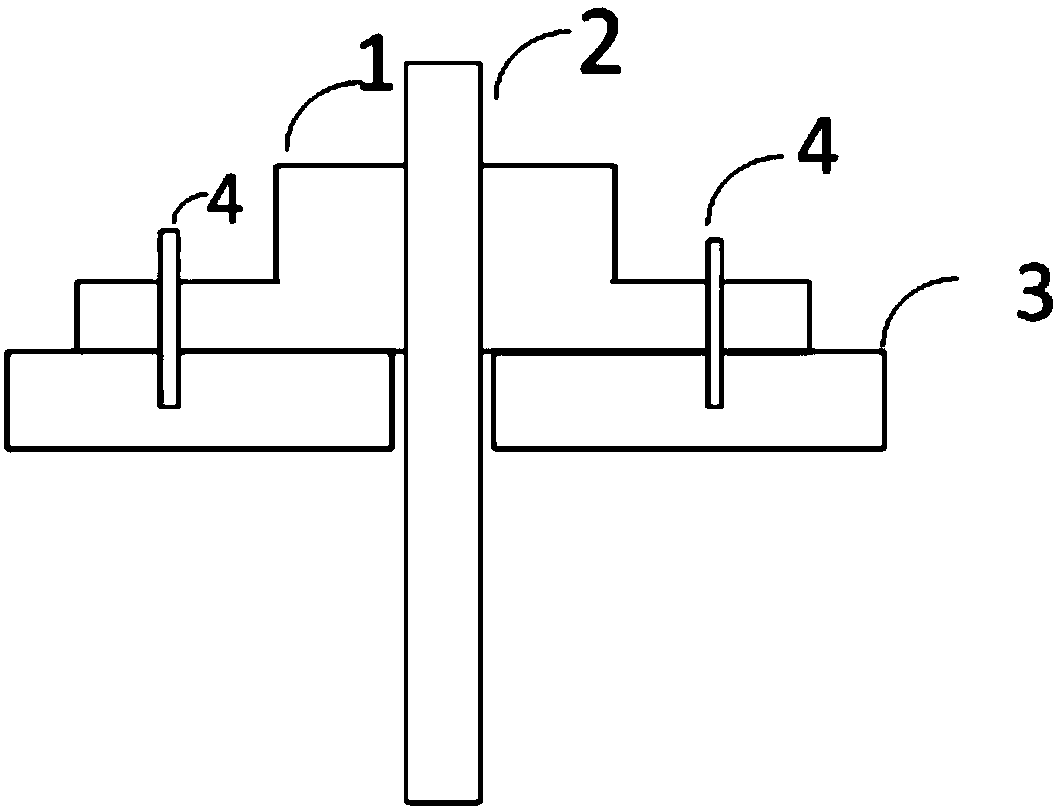 Device for reducing passive intermodulation of circular waveguide duplexer and method thereof