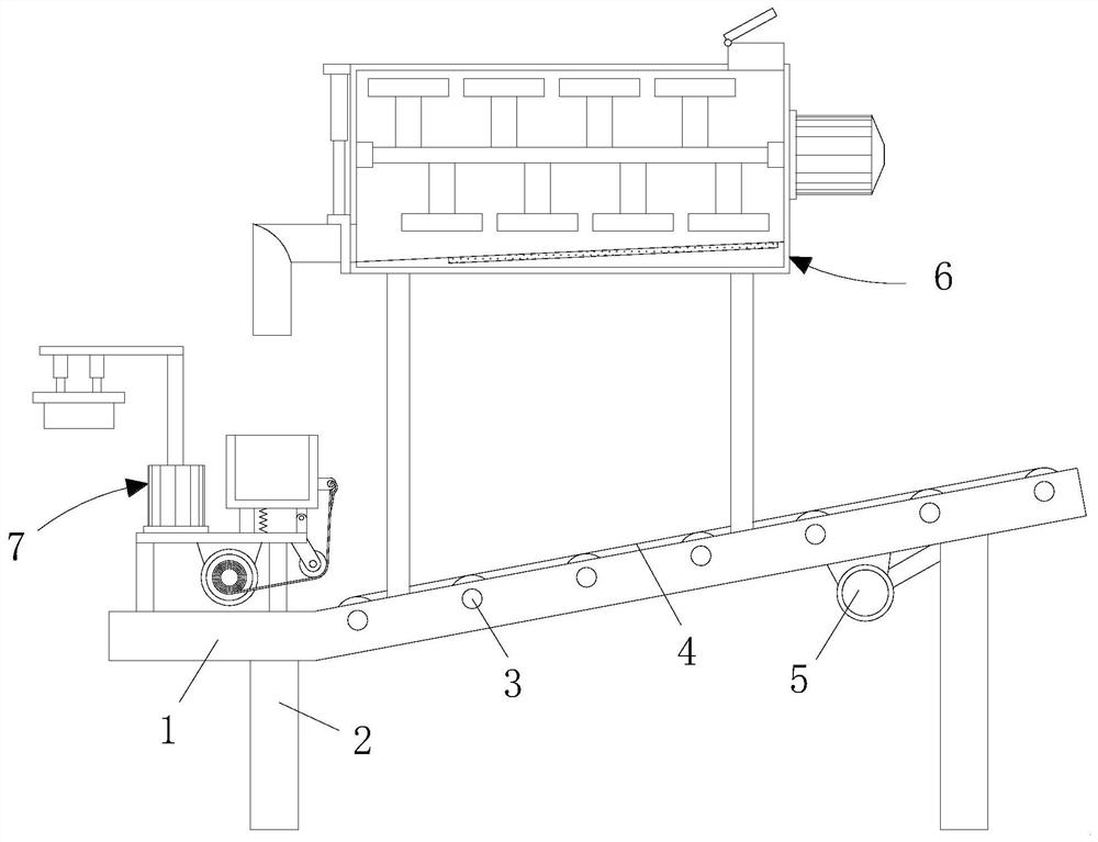 An automatic molding device for rubber product processing and its use method