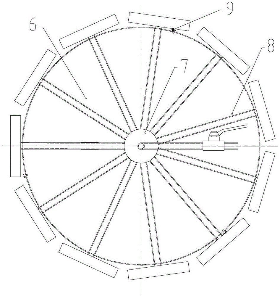 Oil collection head of overflowing oil collection device for water surface floating oil gathering