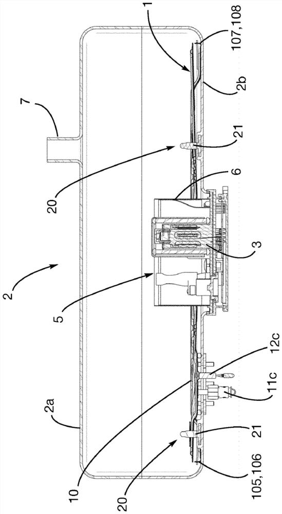 Two-energy heating device for aqueous product reservoir